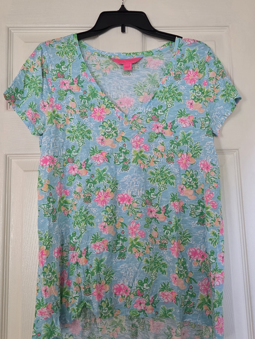 EUC Lilly Pulitzer "Lilly Loves Disney" Etta Top, Size Medium